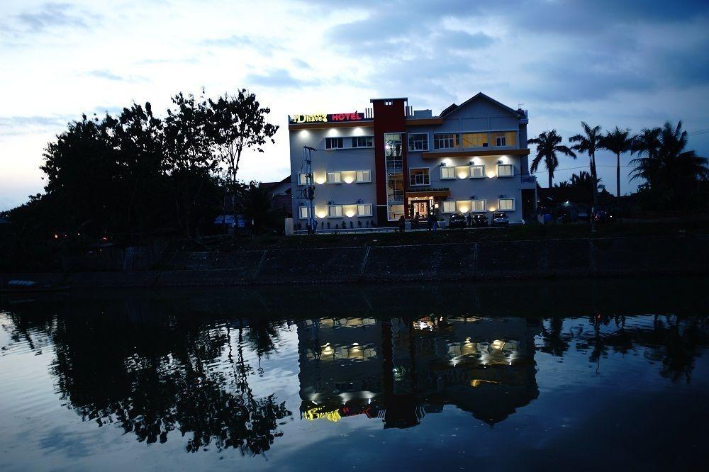 Hotel O Padang City Center Near Pantai Padang Formerly D'Dhave Hotel מראה חיצוני תמונה